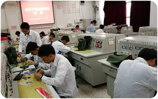 電子教研室舉辦“電子產(chǎn)品裝配與調(diào)試”技能競賽 以賽促學(xué)夯實(shí)專業(yè)根基